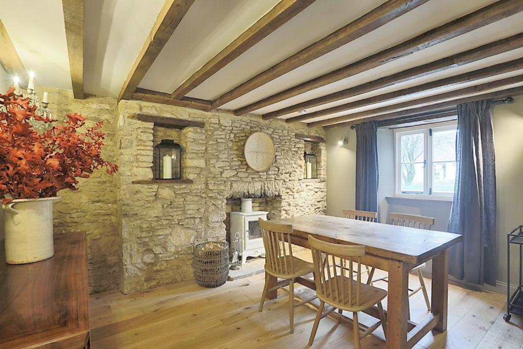 Luxury Cotswold Cottage With Hot Tub In Stow On The Wold! Esterno foto